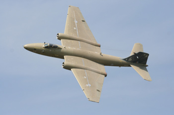 Canberra PR9 at RAF Waddington Air Show 2006