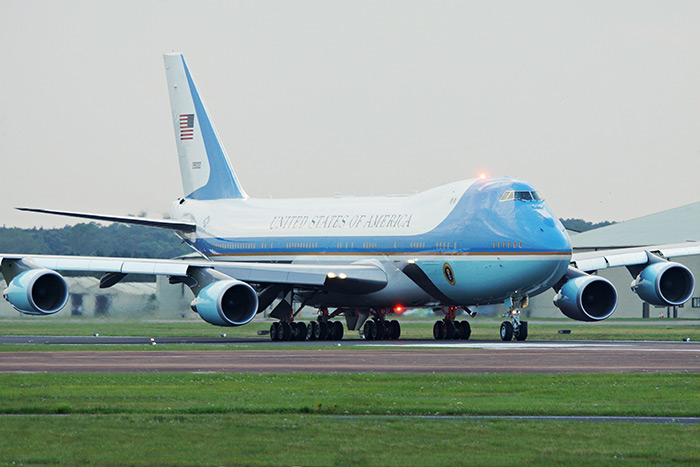United States Air Force Boeing VC-25A (747-2G4B) 92-9000 (89th Airlift Wing) Air Force One at RAF Fairford